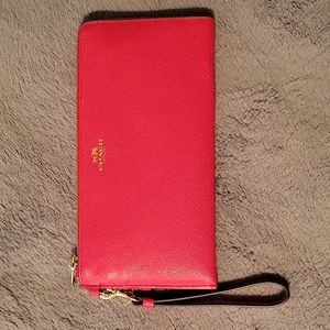 Coach Wristlet Large